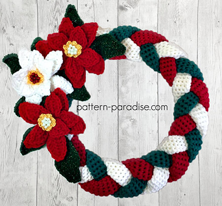 Braided Wreath Crochet Christmas Wreath Pattern By The Pattern Paradise