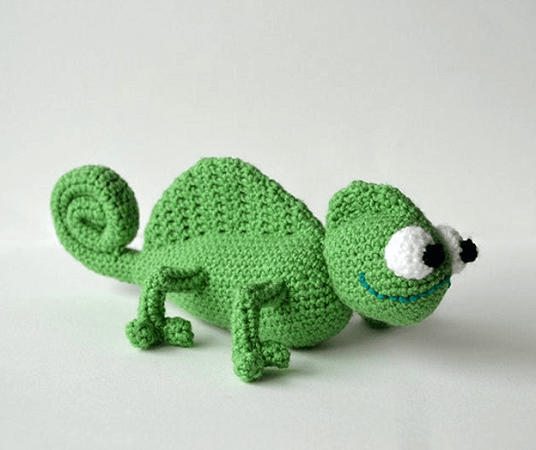 Chameleon Crochet Pattern by Vliegende Hollander