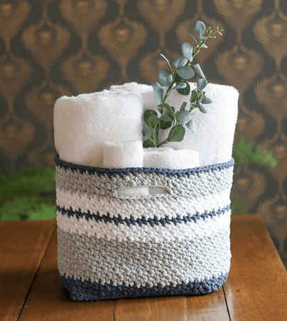 Free Easy Crochet Basket Pattern by Make And Do Crew