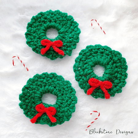 Wreath Christmas Tree Ornament Crochet Pattern by Blackstone Designs