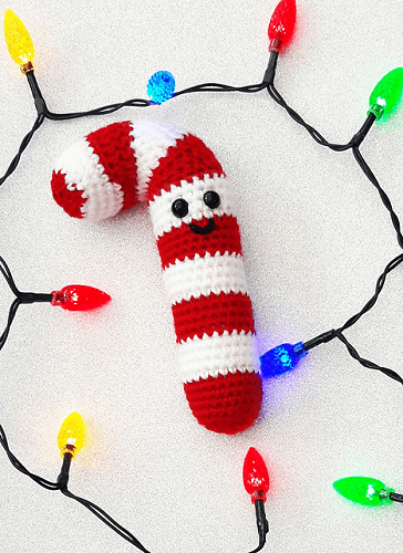 Amigurumi Free Crochet Candy Cane Pattern by Sarah Leese