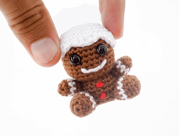 Amigurumi Crochet Gingerbread Man Pattern by Supergurumi