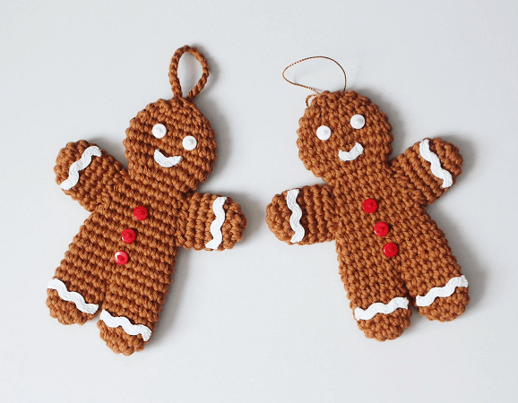 Crochet Gingerbread Man Ornament Pattern by I Heart Gantsilyo