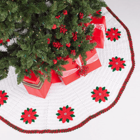 Christmas Crochet Tree Skirt Pattern by Yarnspirations