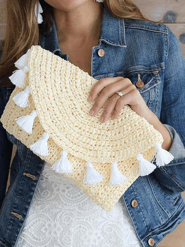 Evelyn Crochet Summer Clutch Pattern by The Lakeside Loops