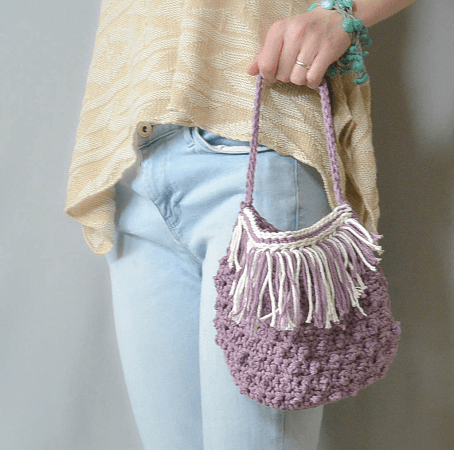 Crochet Boho Bag Pattern {With Fringing!} - Handy Little Me