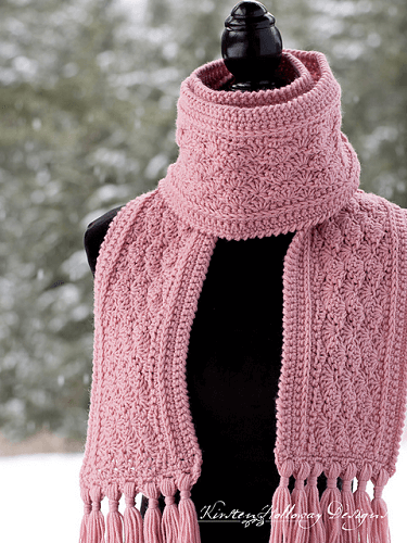 La Vie en Rose Ladies Scarf Free Crochet Pattern by Kirsten Holloway Designs