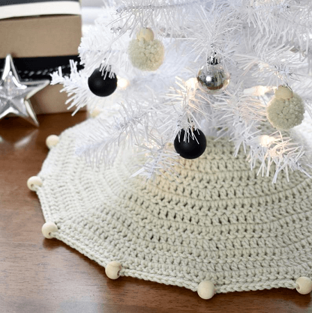 Modern Mini Christmas Tree Skirt Crochet Pattern Cheryl Marie Handmade