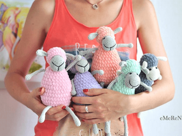 Amigurumi Sheep Crochet Pattern by Emerens Love