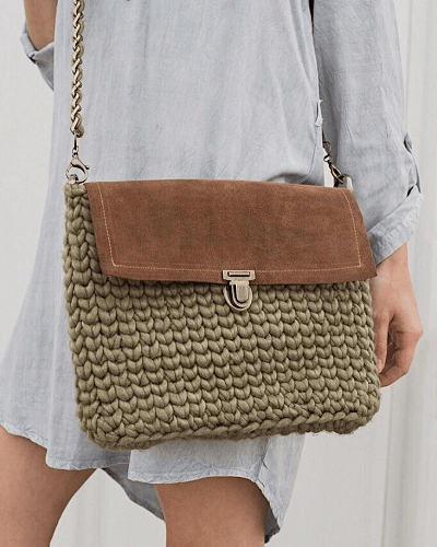 Crochet Cross Body Bag Free Pattern by Megmade With Love