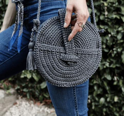 Crochet Round Purse Pattern by Two Of Wands Shop