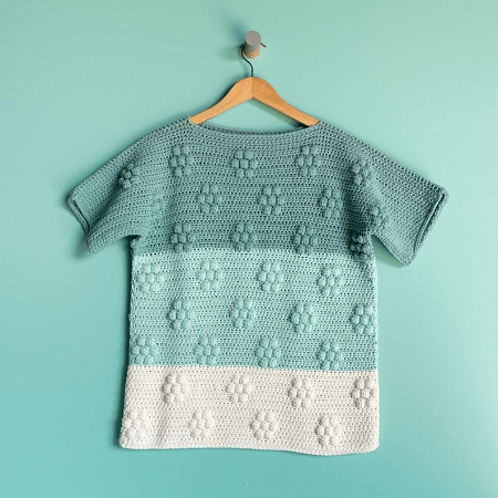 Crochet Spring Flowers Tee Pattern by Yarn And Colors Shop
