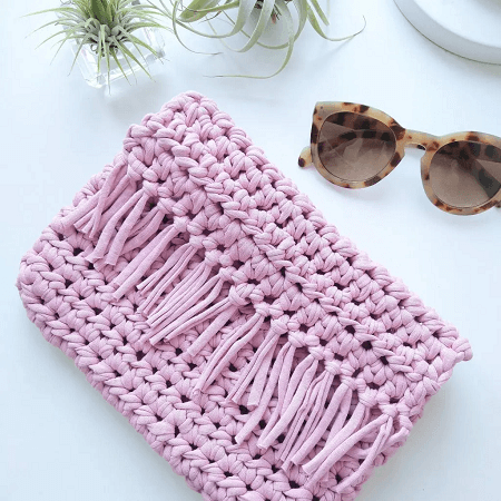 Easy Boho Evening Purse Crochet Pattern by King And Eye