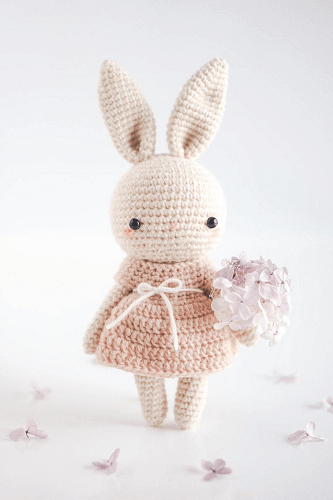 Ellie, The Bunny Amigurumi Crochet Pattern by Hello Lady Ellie