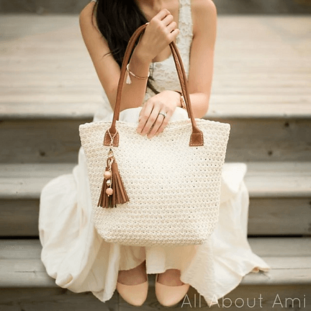 Star Stitch Crochet Purse Pattern by Stephanie Lau