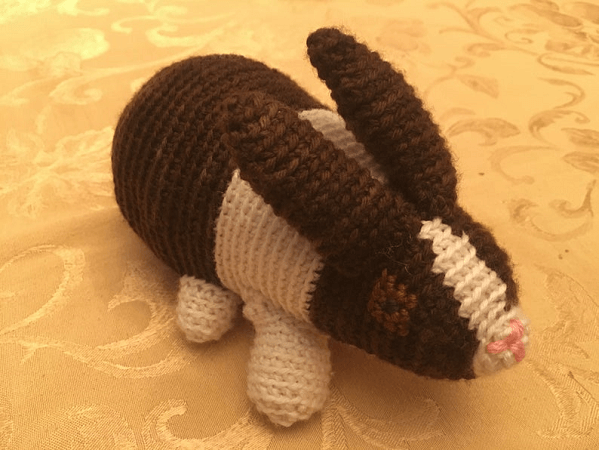 Valeria, The Dutch Bunny Crochet Pattern by Franciscan Gypsy