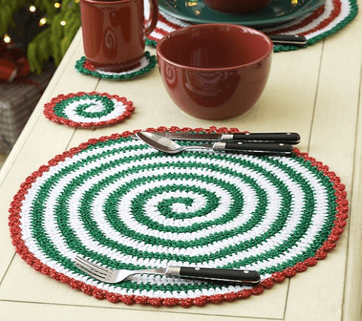 Christmas Pinwheel Crochet Placemats Round Pattern by Mary Jane Protus