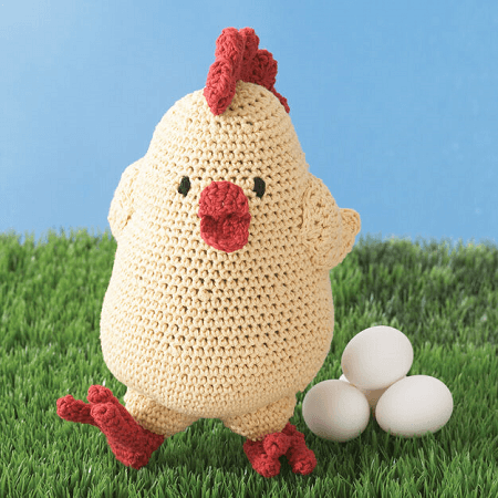 Crochet Chicken Pattern by Yarnspirations