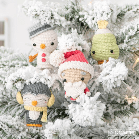 Crochet Christmas Minis Pattern by Aradiya Toys