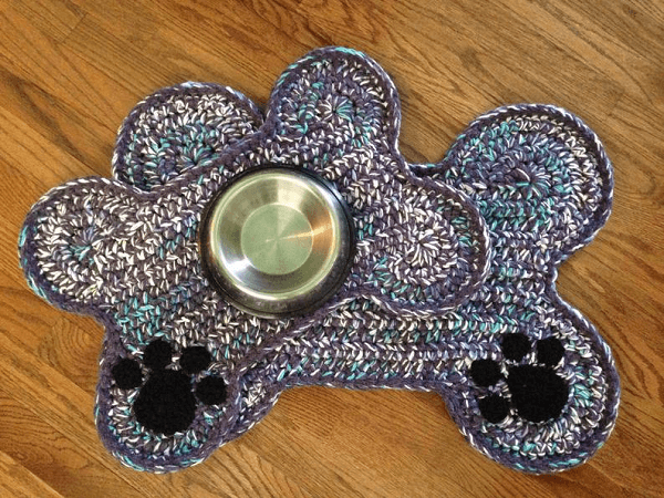 Dog Bone Placemat Crochet Pattern by DAC Crochet