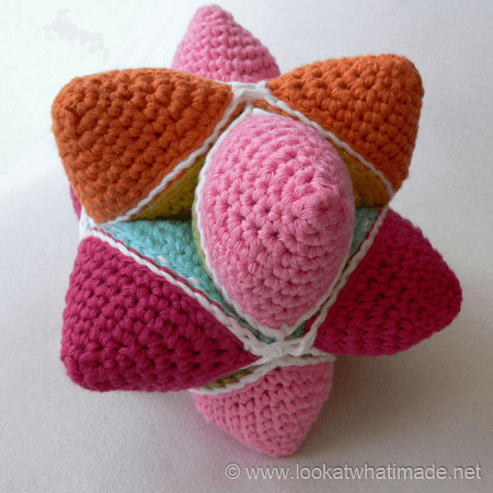 Star Ball Crochet Pattern by Look At What I Made