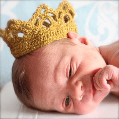 Baby Crown Crochet Pattern by The Lillie Pad