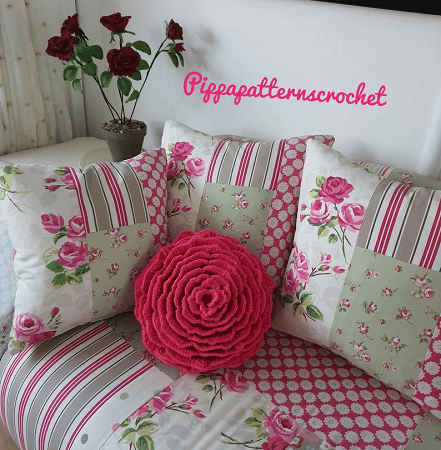 Crochet Rose Cushion Pattern by Pippa Patterns Crochet