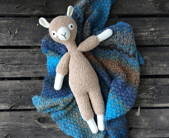 Free Crochet Llama Pattern by While They Dream