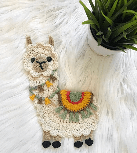 Llama Applique Crochet Pattern by Nella's Cottage
