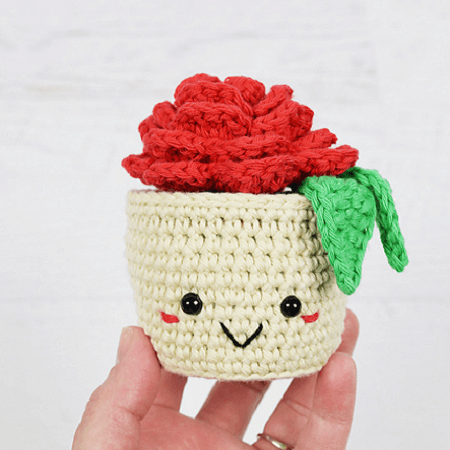 Potted Rose Crochet Pattern by Yarn Blossom Boutique