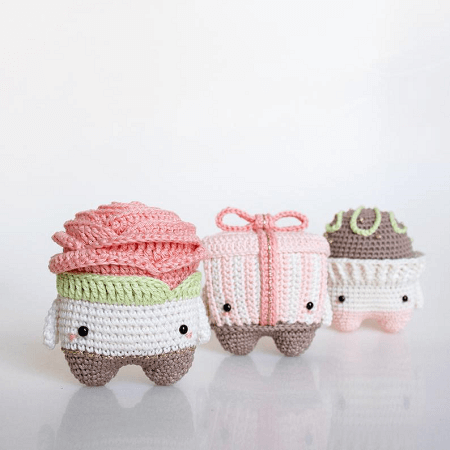 Valentine's Day Crochet Pattern by Lalylala