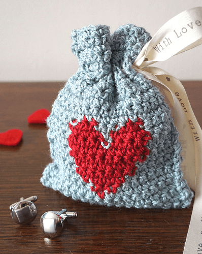 Valentine's Day Crochet Gift Bag Pattern by Little Doolally