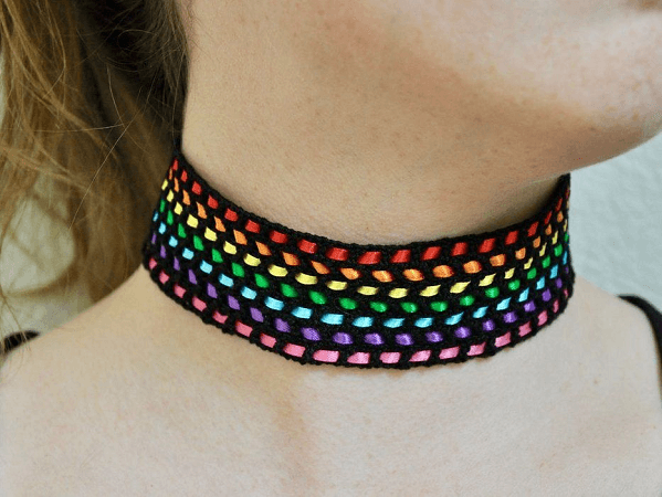 Woven Ribbon Crochet Choker Pattern by Instructables 