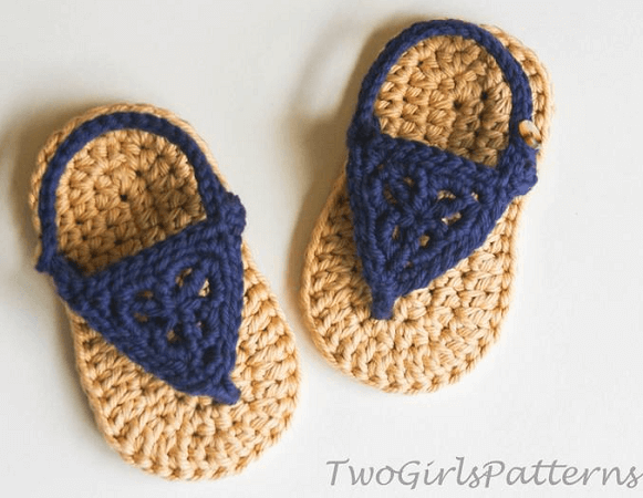Boho Baby Sandals Crochet Pattern by Two Girls Patterns