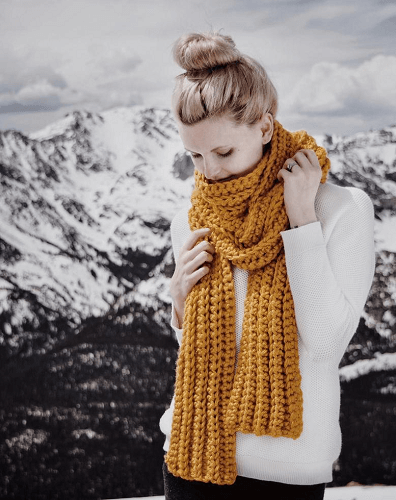 Easy Crochet Chunky Scarf Pattern by Darling Jadore