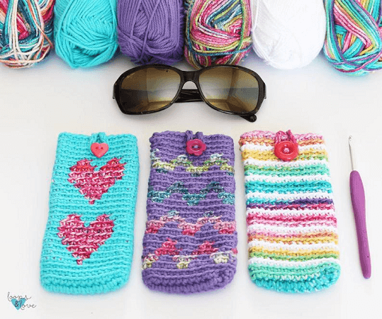 Easy Crochet Sunglasses Case Pattern by Loops And Love Crochet