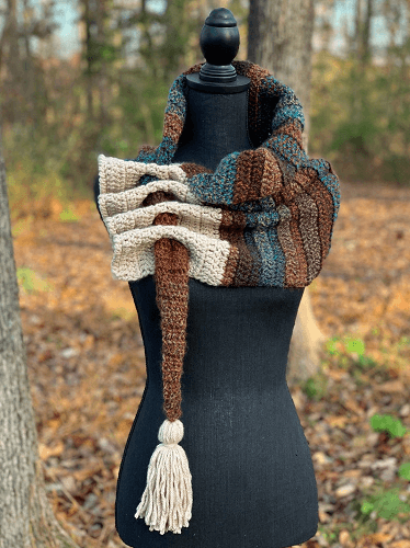 Easy Keyhole Scarf Crochet Pattern by LES By Ruby Baby