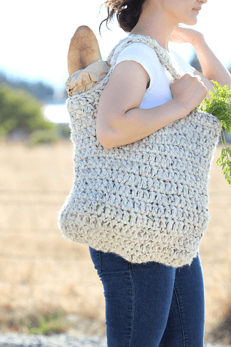 Sturdy Market Tote Crochet Pattern by Delia Creates