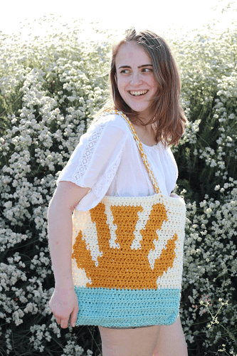 Sunshine Beach Bag Crochet Pattern by E'Claire Makery