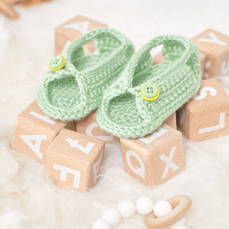 Unisex Baby Sandals Crochet Pattern by Red Heart