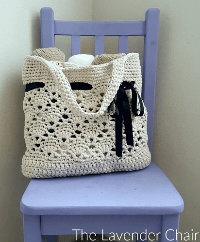 Vintage Market Tote Crochet Pattern by The Lavender Chair