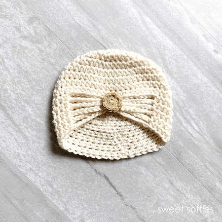 Baby's Buttoned Turban Hat Crochet Pattern by Sylemn