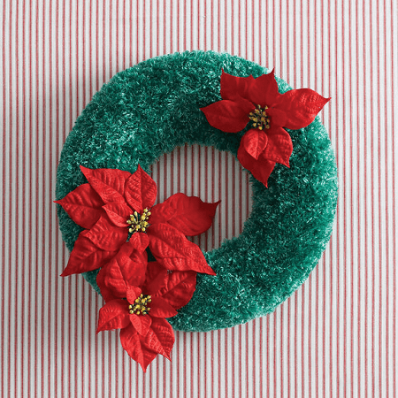 Crochet Holiday Wreath Pattern by Yarnspirations