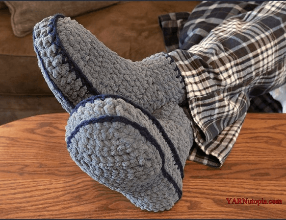 Crochet Pattern For Adult Men's Slippers by Yarnutopia