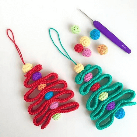 Crochet Ribbon Christmas Tree Ornament Pattern by Poppy And Bliss