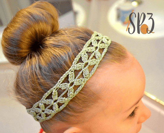 Simple Flower Headband Crochet Pattern by Sweet Potato 3