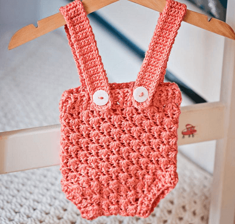 Baby Shorts With Suspenders Crochet Pattern by Mon Petit Violon