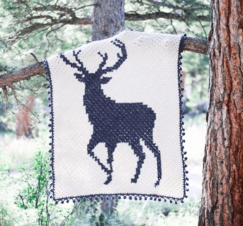 Free Deer Crochet Blanket Pattern by Make And Do Crew