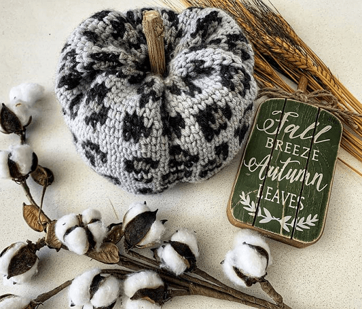 Luxe Leopard Pumpkin Crochet Pattern by Crafting 4 Weeks