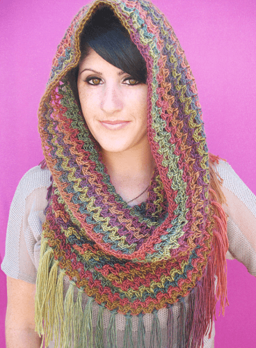 Mountains Cowl Free Crochet Pattern by Gleeful Things